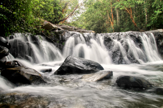 Paket Tour Wisata Batu Mentas Belitung Bersama Campa Tour