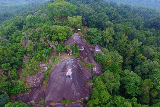 Paket Tour Wisata Bukit Peramun Belitung Bersama Campa Tour