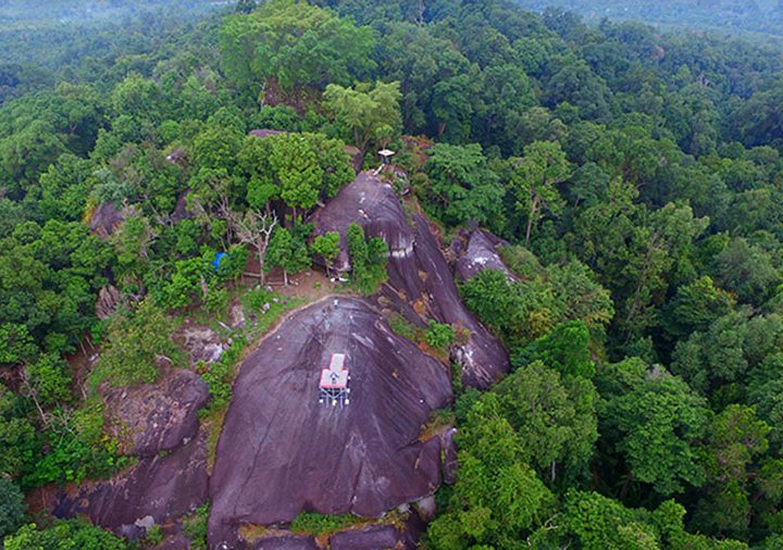 Paket Tour Wisata Bukit Peramun Belitung Bersama Campa Tour