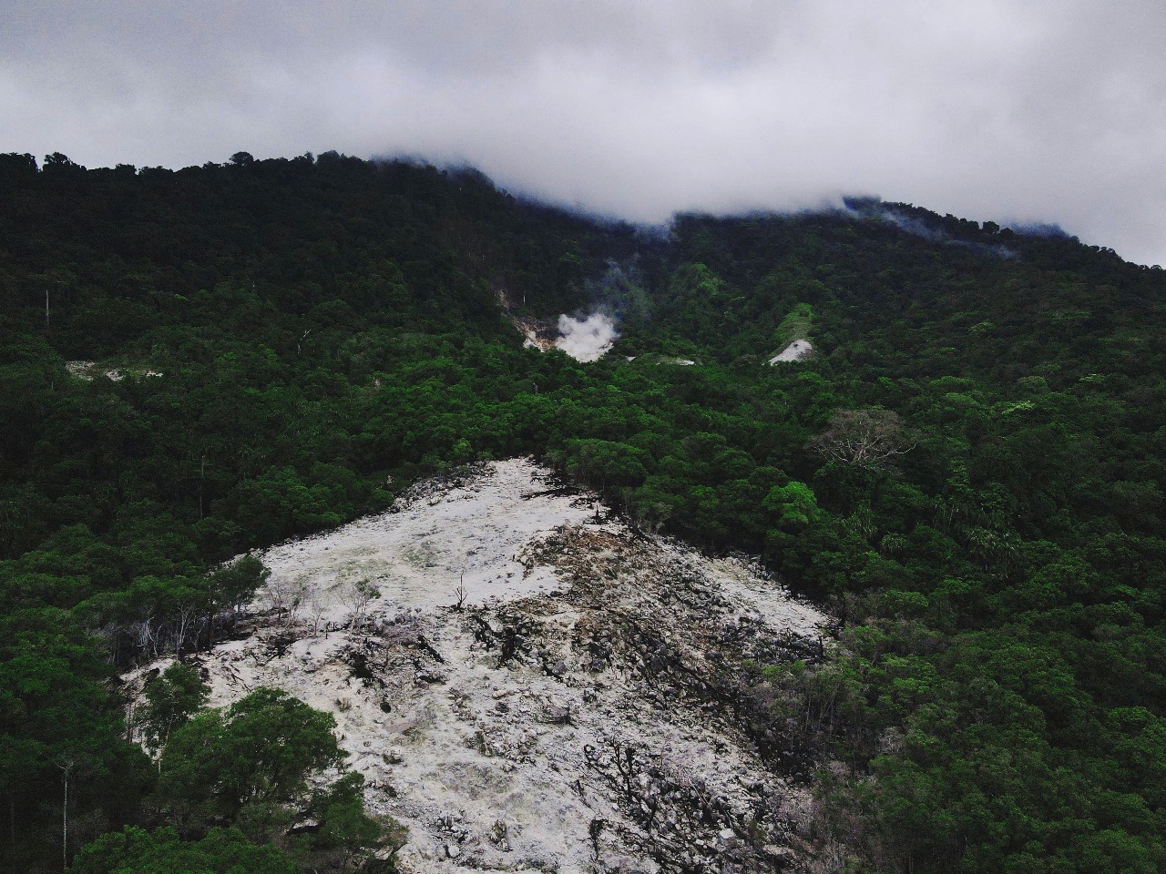 Paket Tour Wisata Gunung Api Jaboi Sabang Bersama Campa Tour