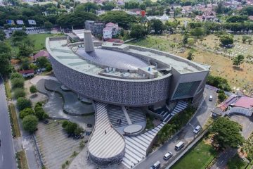 Paket Tour Wisata Museum Tsunami Aceh Bersama Campa Tour
