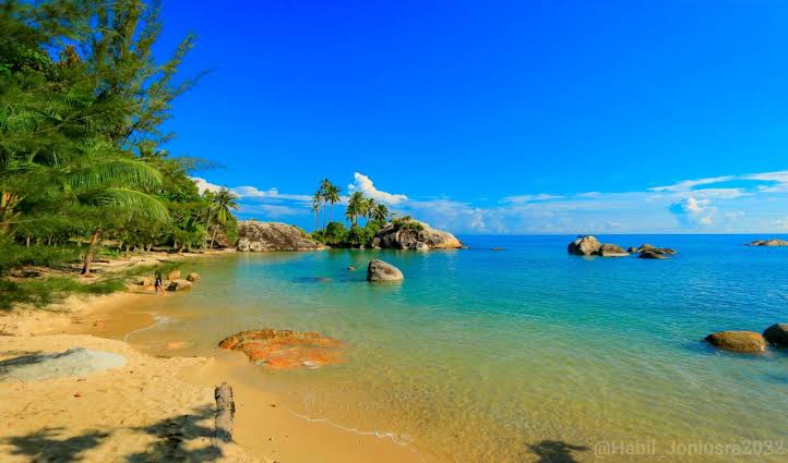 Paket Tour Wisata Pantai Teluk Karang Bangka Bersama Campa Tour