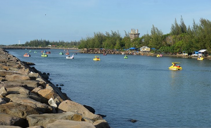 Paket Tour Wisata Pantai Ulee Lheue Banda Aceh Bersama Campa Tour